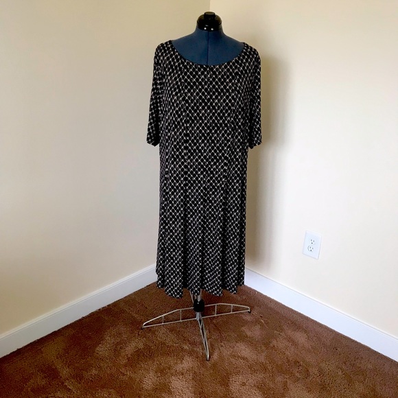 connected apparel Dresses & Skirts - Connected Apparel Dress Size 24W